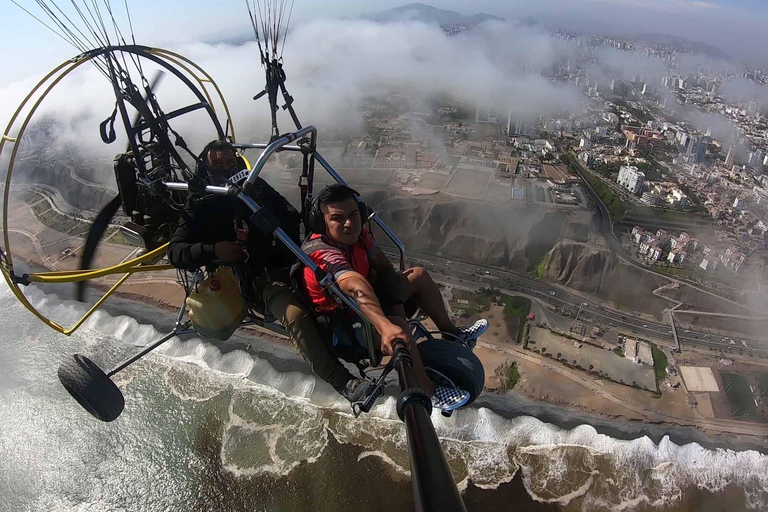 Gleitschirmflug mit einem Privatpiloten in Costa Verde-Lima