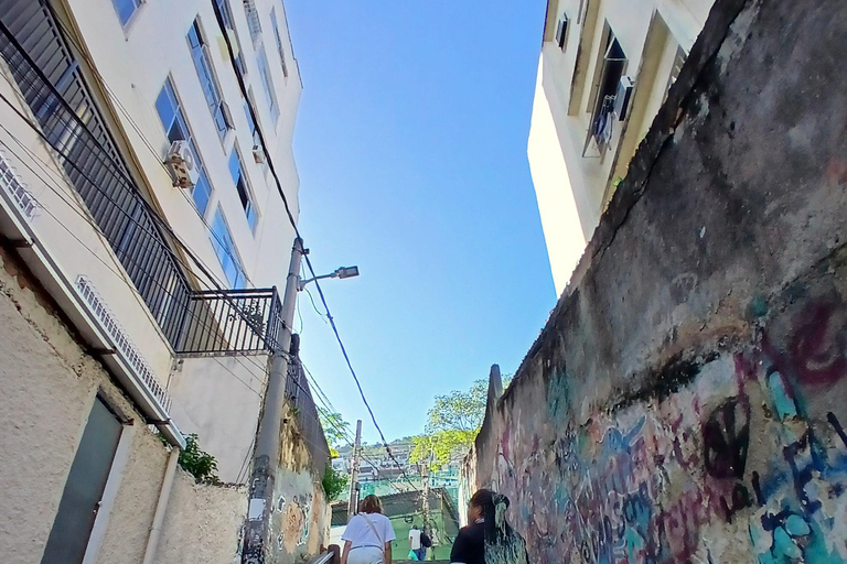 Favela Tour – PPG (Pavão-Pavãozinho and Cantagalo), Rio de Janeiro Favela Tour - PPG (Pavão-Pavãozinho and Cantagalo), Rio de Janeiro