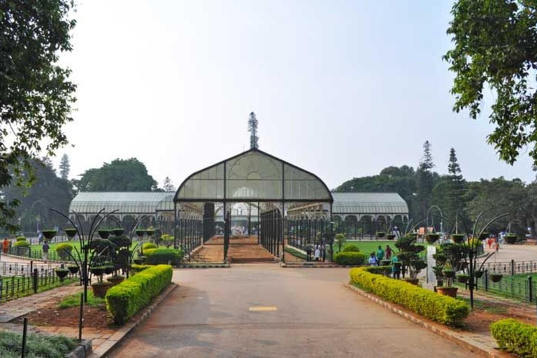 Bangalore Day Tour: Lalbagh, Tipu Palace & Bull Temple