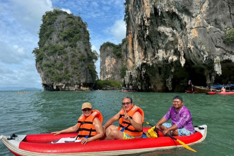Phuket : sortie en bateau à longue queue privé dans la baie de Phang NgaPhuket : sortie privée en bateau à longue queue dans la baie de Phang Nga