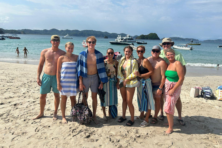 From Puntarenas: Isla Tortuga Full-Day Group Tour