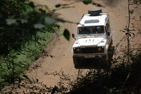 Paphos : Safari en jeep au trésor Land Rover Troodos-Kykkos