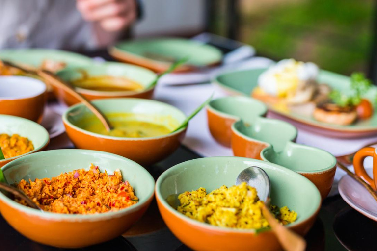 Negombo: Private City Tour with Ayurvedic Massage & Lunch