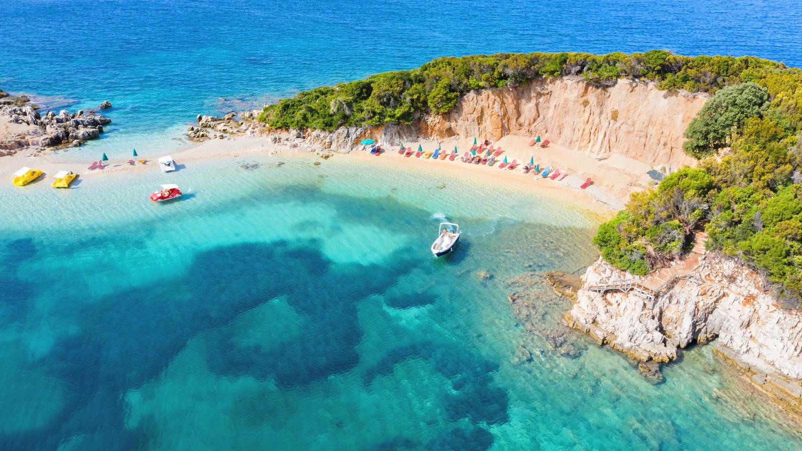 Tirana/Durrës/Golem: Saranda, Blaues Auge, Ksamil und Bootstour