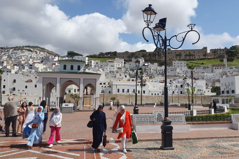 Tamuda Bay: Tetouan and Chefchaouen Day Trip with Guide guide in Spanish