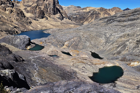 From Huaraz: 8-Day VIP Huayhuash Expedition with Tour Guide and Gourmet Menu
