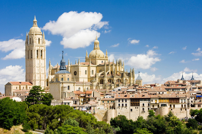 Madrid: Private day tour to El Escorial and Segovia Private day tour El Escorial Monastery & Segovia with van