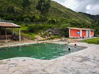 Excursie, Collpa Thermal Baths en Paqchaccucha waterval - Housity