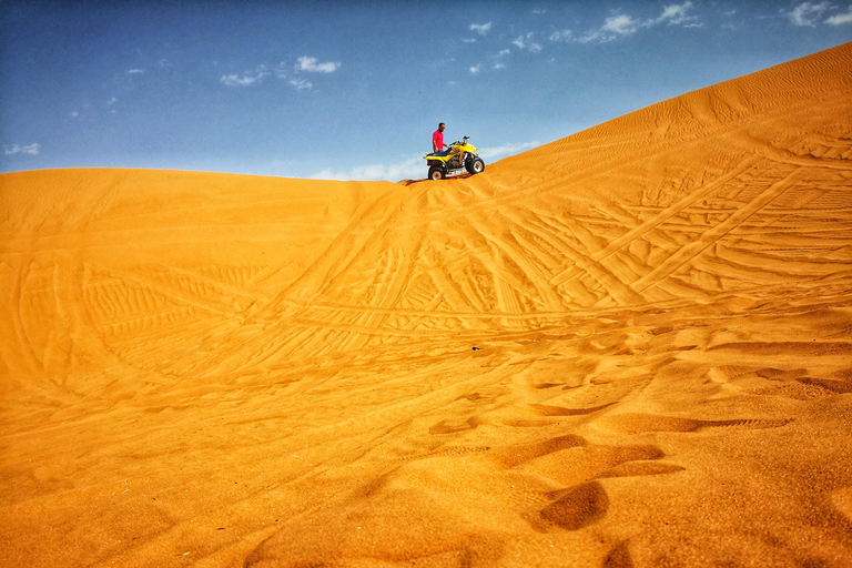 De Riad: Passeio de quadriciclo ATV no deserto com passeio de cameloPasseio de quadriciclo pelo deserto com passeio de camelo saindo de Riad