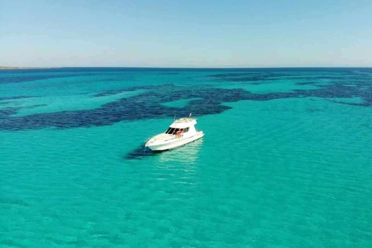Giornata in Yacht Azimut a Stintino Spiaggia della Pelosa