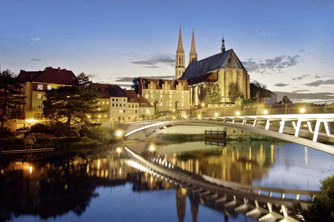 Zwiedzanie Zgorzelca z przewodnikiem i wizyta na jarmarku bożonarodzeniowymZwiedzanie Zgorzelca z przewodnikiem, wizyta na jarmarku świątecznym + transport