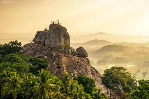From Negombo To Anuradhapura Transfer with Sightseeing Stops