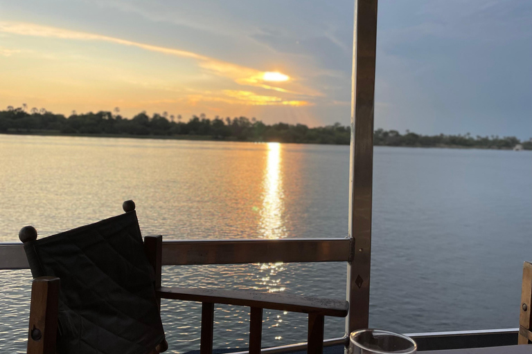 Cataratas Victoria: Descenso de rápidos por el Zambeze y crucero al atardecerBalsaSSC