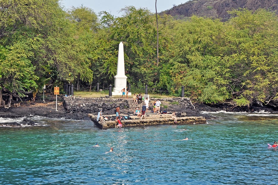 Kailua-Kona : Excursion d&#039;une journée en catamaran sur le récif du Capitaine Cook avec déjeuner