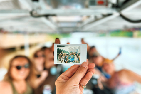 Nashville: Private Pontoon Boat Cruise
