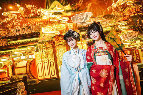 Shanghai: Immersive Tang Dynasty Banquet with Show "Chang'an Fu" Themed Lunch SVIP Seat