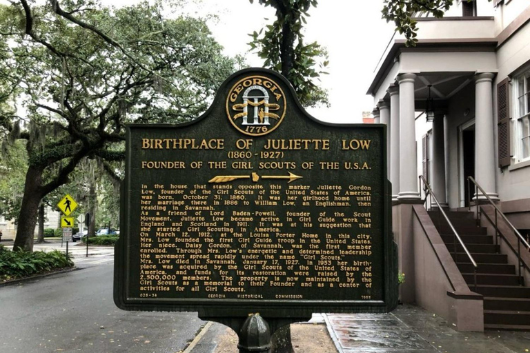 From Charleston: Savannah Historic District Day Tour