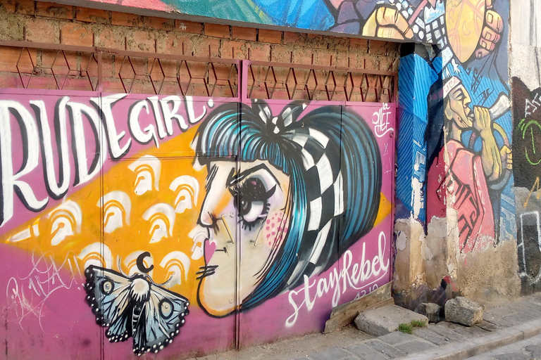 Smells like La Paz spirit + Non-aesthetic walking tour