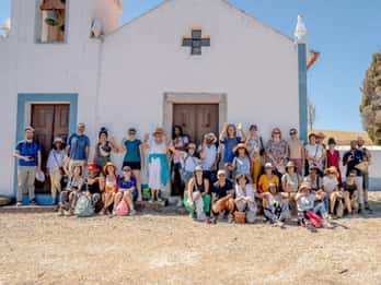 Lisbon: Batoto Yetu Sugar Cane Tour