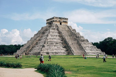 Chichen Itza, Cenote & Valladolid full day