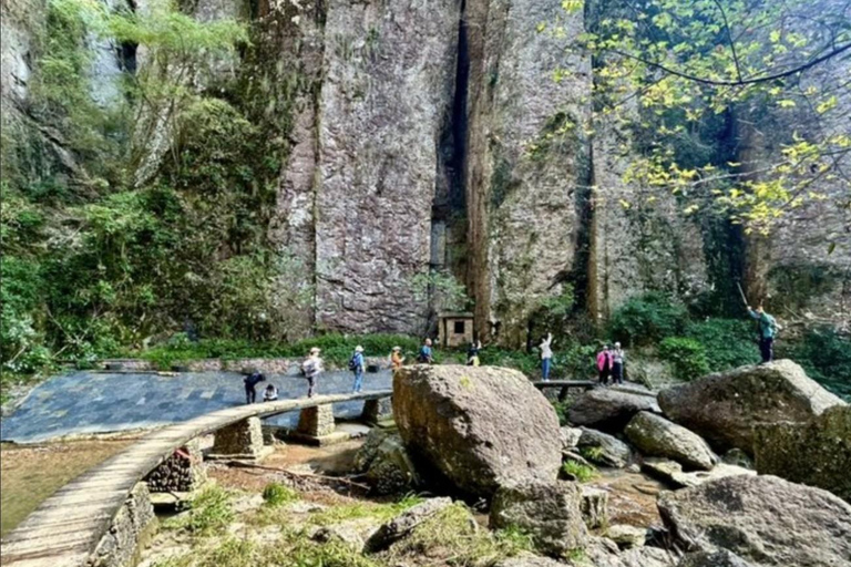 Shanghai: Han Fei River Ancient Path Hike Day Trip Shanghai: Han Fei River Ancient Path Hike Day Trip