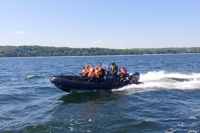 Speed boat Half Hour trip in Sopot. Speed up to 100 km/h