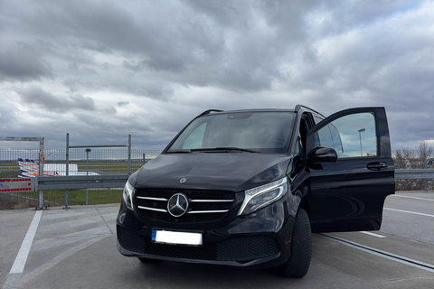 Prag: Flughafentransfer ins Stadtzentrum oder andersherum