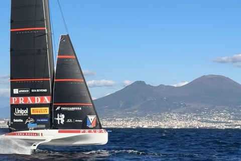 Naples Special America's Cup from the Sea: Experience the Races from the Sea Naples America's Cup special from the sea: Experience the regattas from the sea