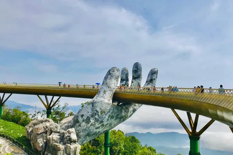 Puerto de Chan May : Coche Privado al Puente Dorado y a las Colinas de Ba Na