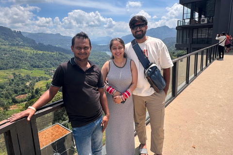 Kandy: Tuk-Tuk Sights, Culture, Shopping & Treatment