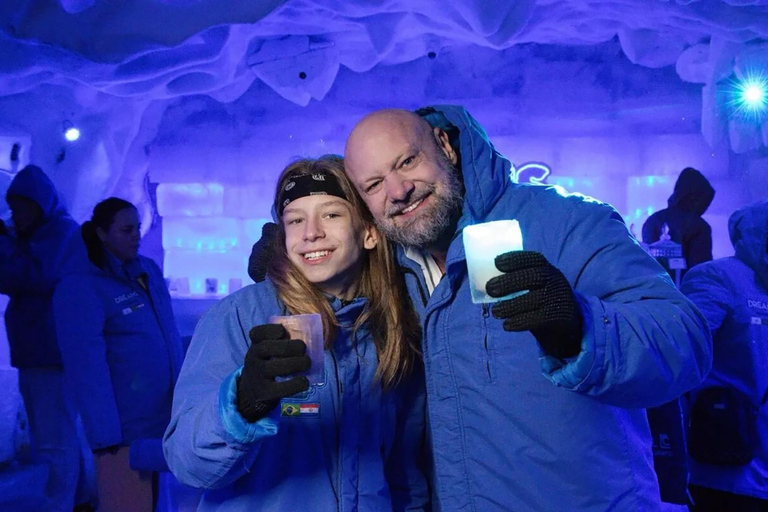 Foz do Iguaçu: Dreams Park Show Ice Bar Entry & Drinks