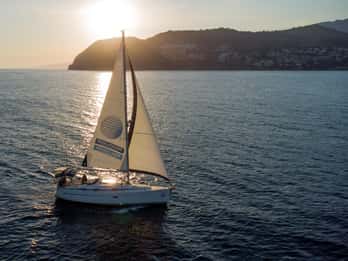 La Herradura-Maro-Nerja: Sailing at Sunset