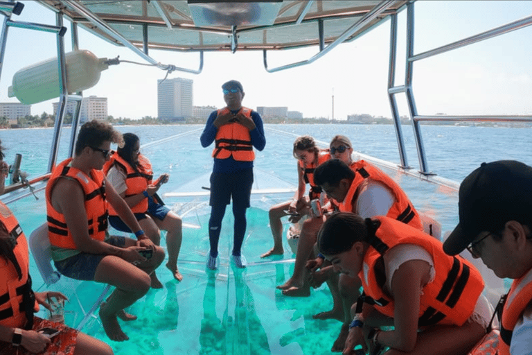 Varen rond cancun in de beste transparante boot + 2 drankjes