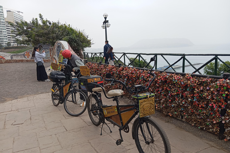 Lima: Miraflores Barranco electric bike tours Lima: Miraflores Barranco electric bike tours