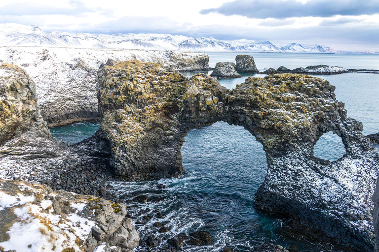 Visite en petit groupe de la péninsule de Snaefellsnes et de KirkjufellDeppuis Reykjavik : péninsule de Snaefellsnes et Kirkjufell