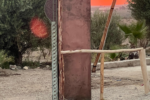 Marrakesch: Dinner-Show in der Wüste Agafay, Kamelritt und 1 Stunde BuggyfahrtMarrakech: Agafay Wüsten-Dinner-Show und Kamel-Ritt