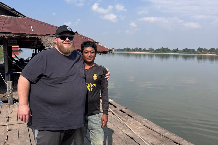 Phnom Penh: Silk Island Half-Day Walking Tour
