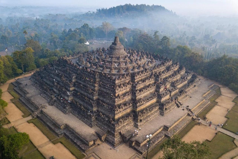 Yogyakarta : visite d&#039;une journée à Prambanan, Merapi en Jeep et BorobudurYogyakarta : visite d&#039;une journée de Prambanan, Merapi en Jeep et Borobudur