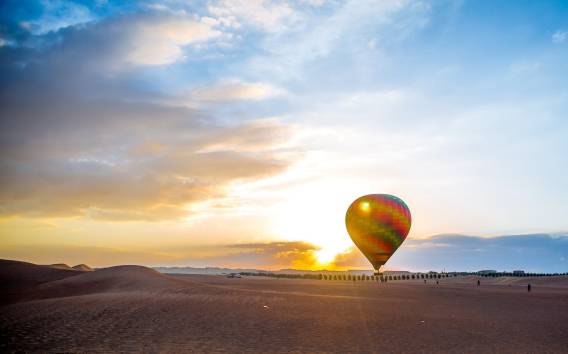 Dubai: Heißluftballonfahrt über die Wüste von Dubai