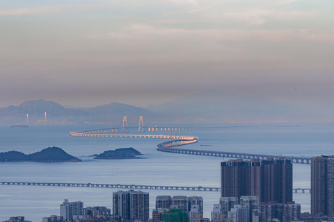 Zhuhai: Bridge Boat Tour, Qi'ao Island & Lunch Day Trip