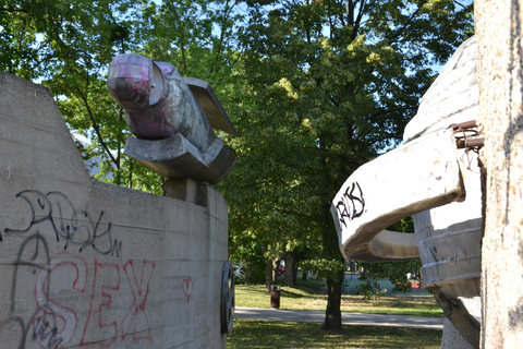 Bratislava: Retro Food & Communist Era History Tour