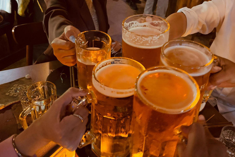Vientiane: Guided Nightlife Tour with Street Food & Bar