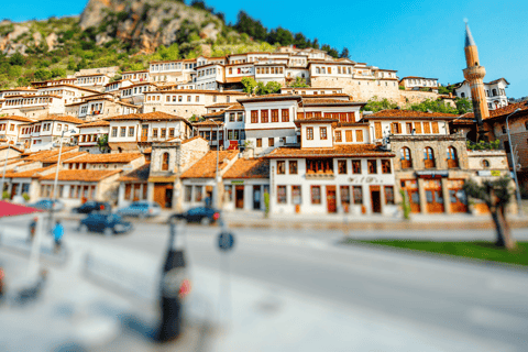 Berat: Guided Walking Tour with Food Tastings