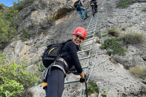 Marxuquera: Via Ferrata La FalconeraMarxuquera: Via Ferrata naar Falconera