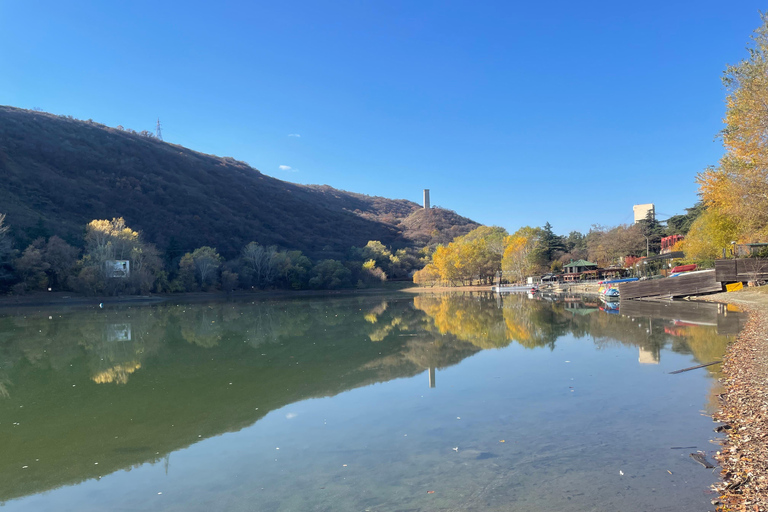 Tbilissi 2 parcs : Lac de la Tortue &amp; Parc Dedaena avec marché aux puces