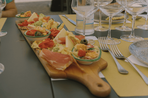 From Florence: Tuscany, Siena, San Gimignano & Winery Lunch Private Tour: Tuscany, Siena, San Gimignano & Winery Lunch