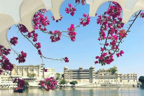 6-Day Golden Triangle Tour with Pushkar & Udaipur 6-Day Private Tour with 5*Hotels