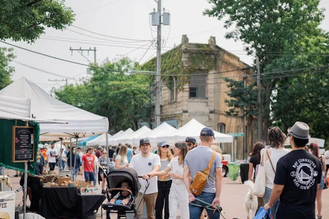 Seattle: Ballard Farmers Market Food & Nordic History Tour