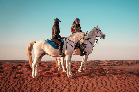 Doha: Souq Waqif Tour with Sealine Horse Riding Experience