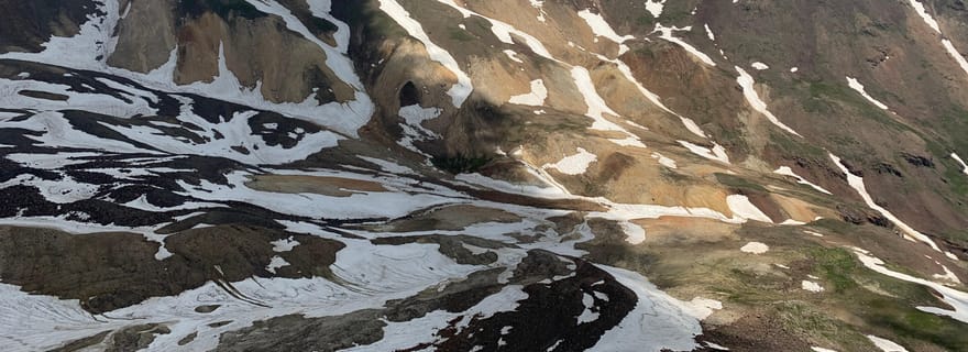 Randonnée dans les montagnes d'Aragats